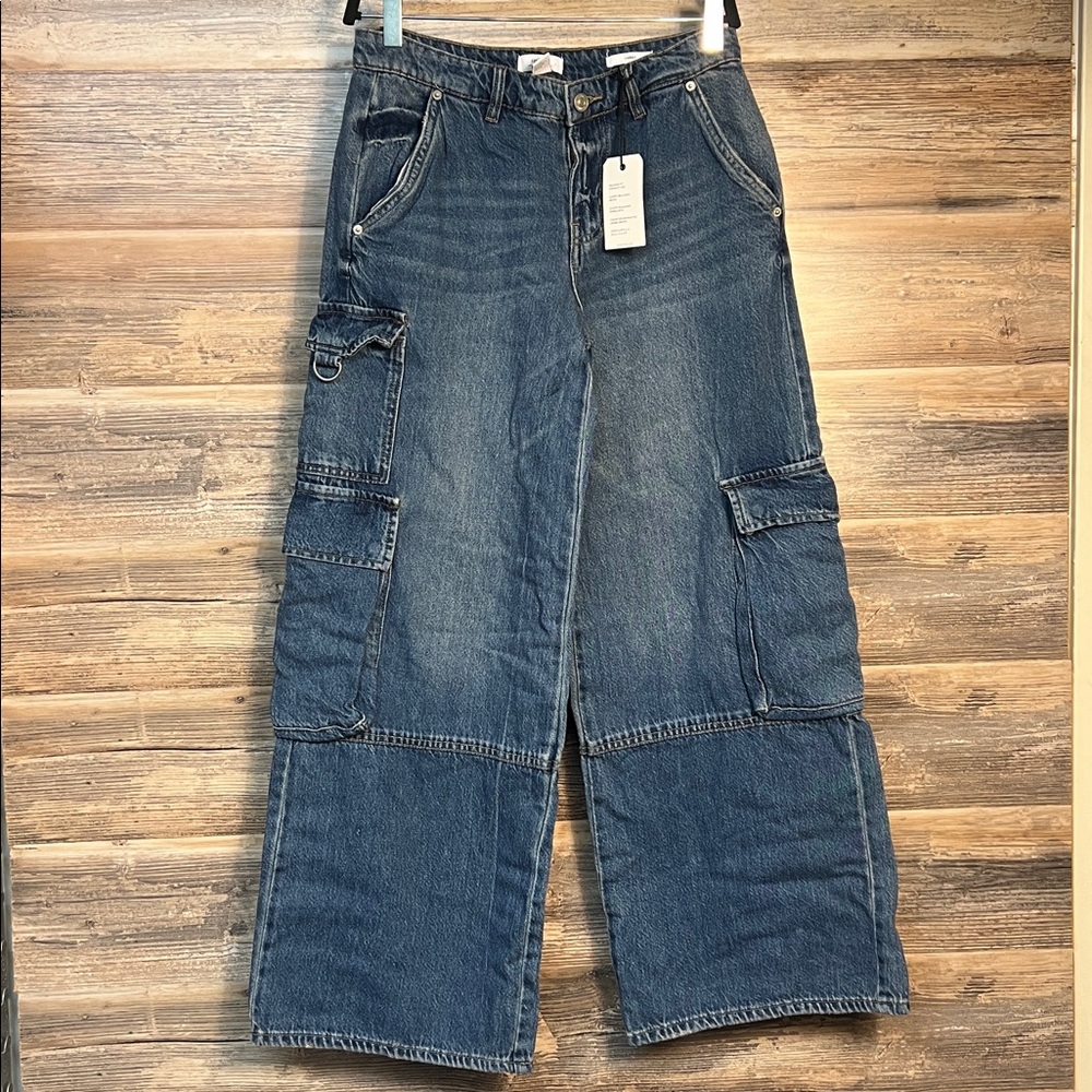 Forever 21 Women's Cargo Jeans Straight Leg Relaxed NWT